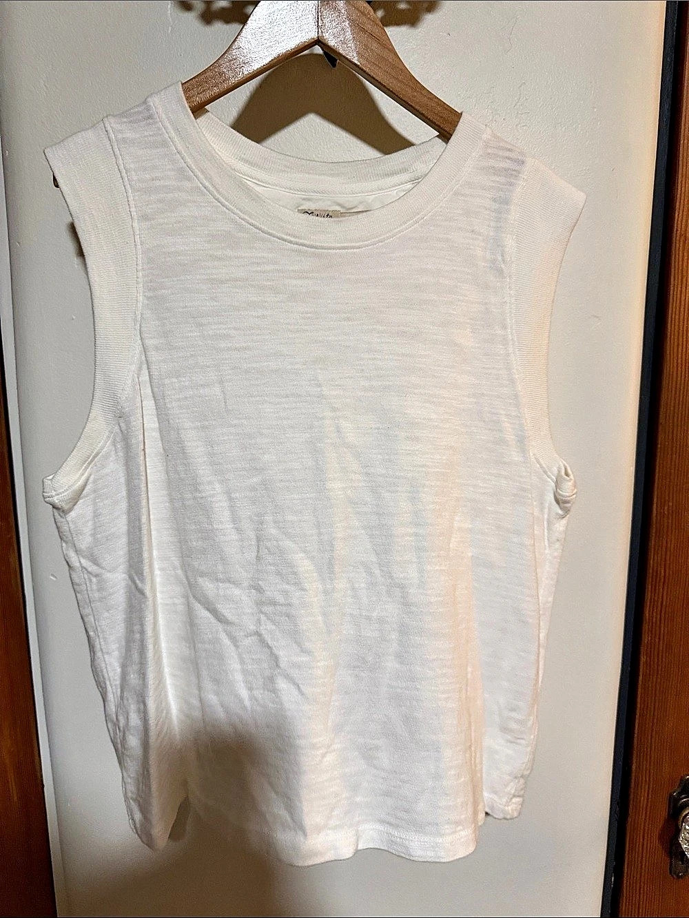 Faherty Women's White Tank Top Size Medium